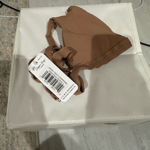 New with tags Top from Dippin Daisys - Picture 2 of 2